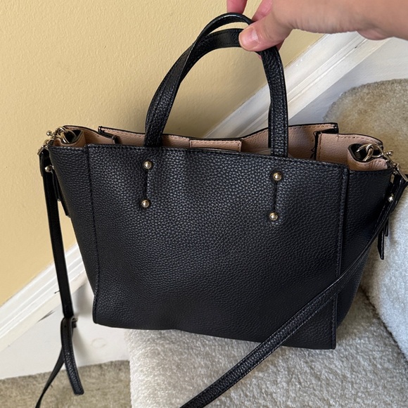 Ann Taylor laser cut tote with cross body strap - Picture 6 of 6